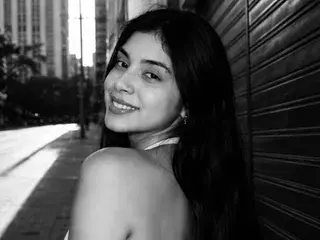 BellaMartins21  live sex cam
