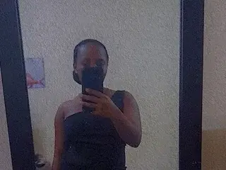 Missvelora  live sex cam