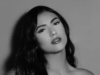 SweettTemptattion  live sex cam