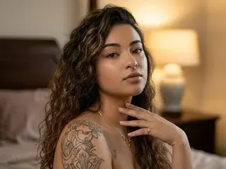 NaomiLor  live sex cam