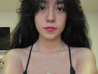 Oxxme19  live sex cam
