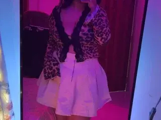 ITycheee  live sex cam