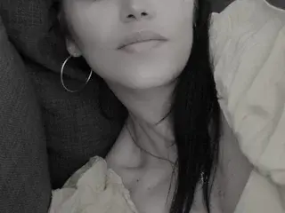 Mon19  live sex cam