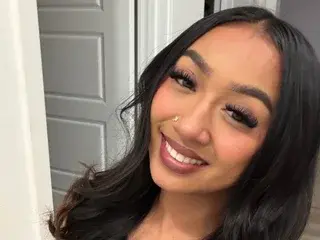 SukiBanks  live sex cam