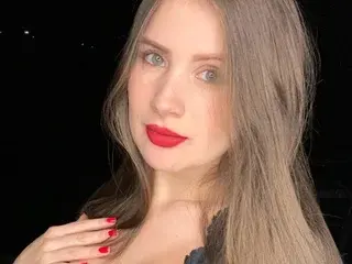 LyannaGrey  live sex cam