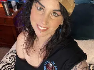 Punkylux  live sex cam