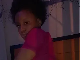 Amiraluciennex  live sex cam