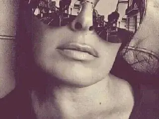 PureMoon  live sex cam