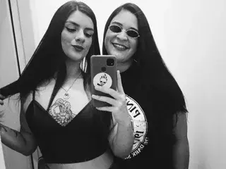 PlayGrinds99  live sex cam