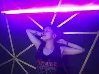 Alicelovea  live sex cam