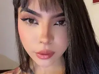 MissyMillerX  live sex cam