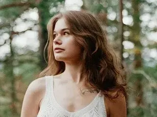 ZlataDiamonds  live sex cam