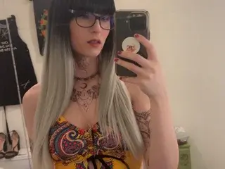 DakotaBlissxo  live sex cam