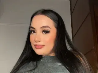 Sara_duque0  live sex cam
