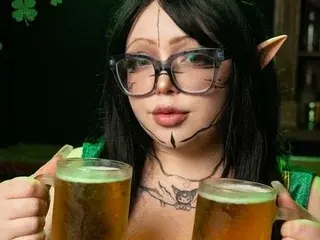 Chubbyleah  live sex cam