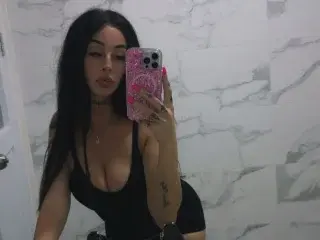 Raeraex  live sex cam
