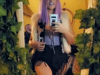 PoisonIvy1111  live sex cam