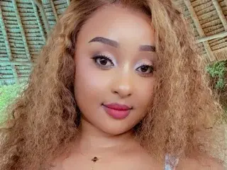 TeeBoobsie  live sex cam