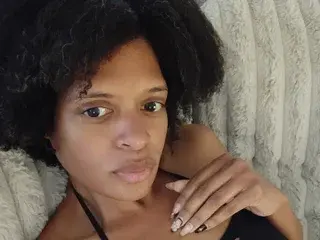 Jazmin_j_xxx4669  live sex cam