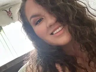 Evaluv38G  live sex cam