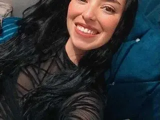 MartinaReymond  live sex cam