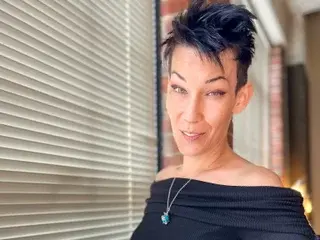 EveEnigma  live sex cam