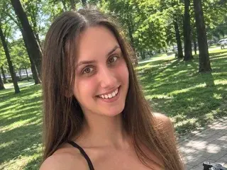 ItsMeAnnaBelle  live sex cam