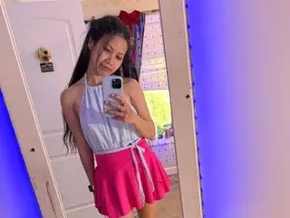 XXxJuicyPinaypplexXx  live sex cam
