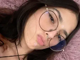 IblowYoumind  live sex cam