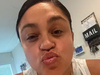 Kiki313  live sex cam