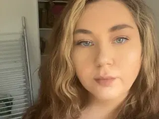 XxMillieMae  live sex cam
