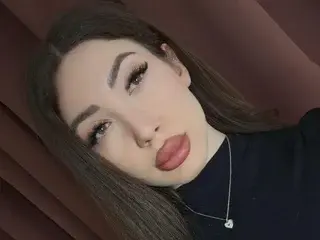 ElleLuvv  live sex cam