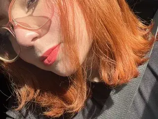 GingerBloom  live sex cam