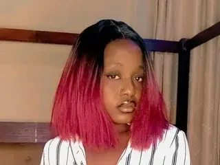 Sexxieqkuin  live sex cam