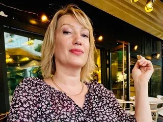 AnnaThurman  live sex cam
