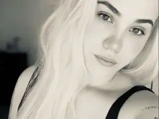 SashaWicket  live sex cam