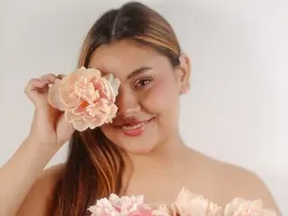 AlannaaRousse  live sex cam