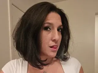 Bi_sexualmilf  live sex cam