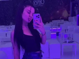ZaylaSkye  live sex cam