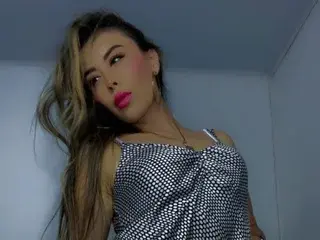 Ariana_Poarch  live sex cam