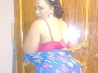 CaramelHugeAssZA  live sex cam