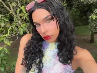 Brooke_Skky  live sex cam