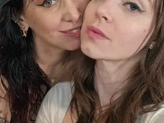 Suzyque  live sex cam