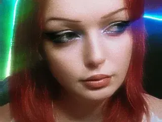 SkittenCymphora  live sex cam