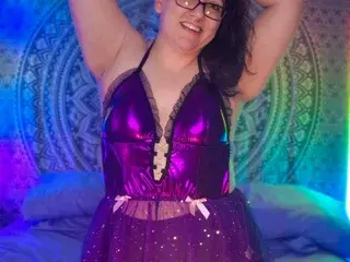 CuddlyLittleDemon  live sex cam