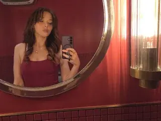 IvyElliott  live sex cam