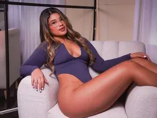 GaiaYoung  live sex cam