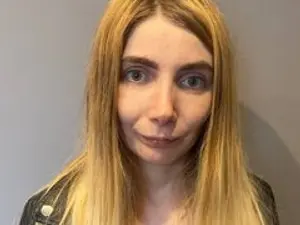 KayleeAlberta  live sex cam