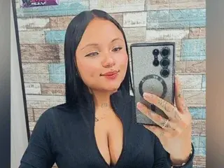 SweetLanna  live sex cam