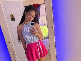 XXxJuicyPinaypplexXx  live sex cam